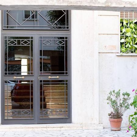 Appartamento Di Charme San Giovanni - Colosseo Roma Dış mekan fotoğraf