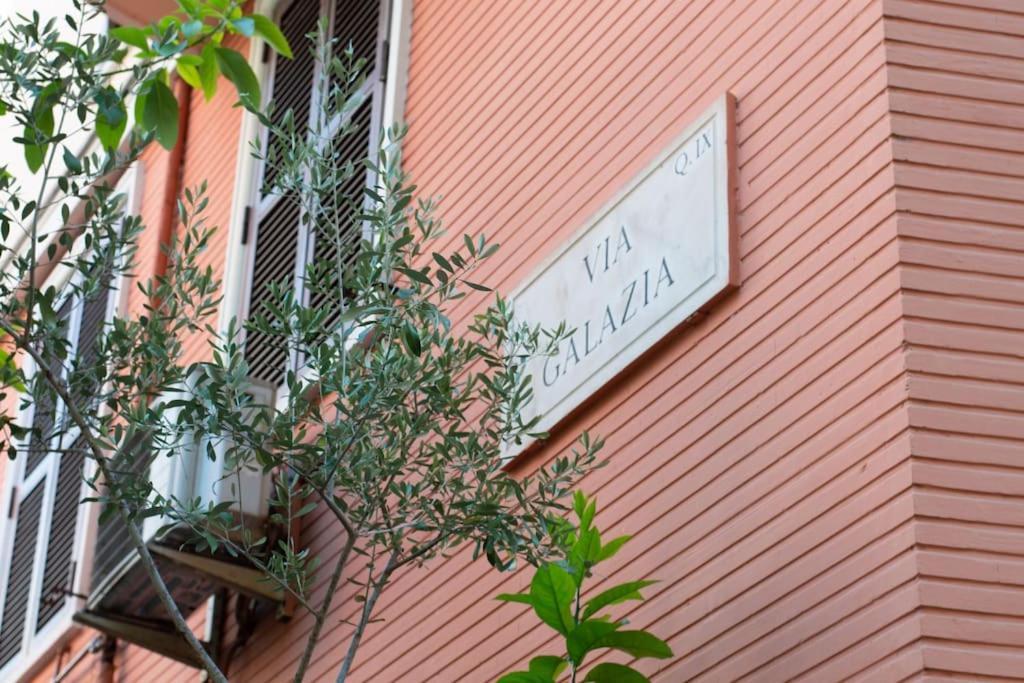 Appartamento Di Charme San Giovanni - Colosseo Roma Dış mekan fotoğraf